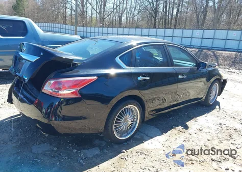 2013 Nissan Altima 2.5 S from USA, damaged, VIN 1N4AL3AP6DC135311